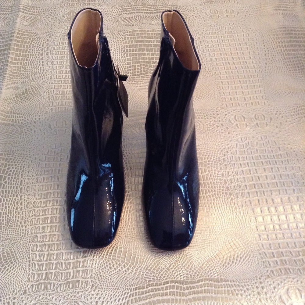 Zara Navy Ankle Boots with Clear Heels - Picture 3 of 8